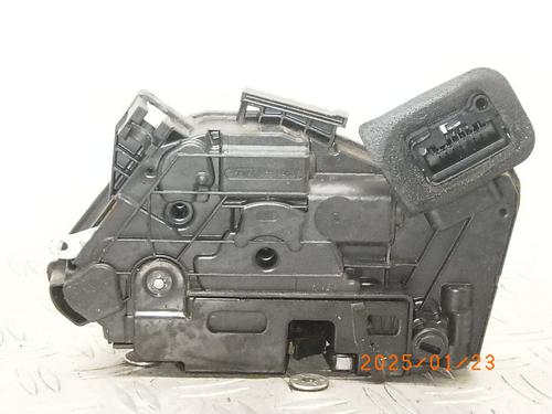 Used Rear right lock VW POLO V (6R1, 6C1) 1.2 TSI (90 hp) 23024604