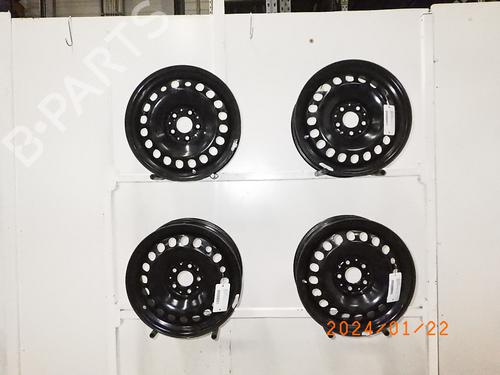 Used Rim MERCEDES-BENZ GLA-CLASS (X156) GLA 220 CDI / d (156.903) (163 hp) 16571494
