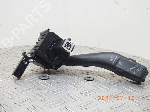Used Steering column stalk VW GOLF VI (5K1) 1.4 (80 hp) 18919662