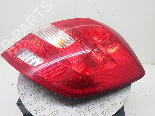 Used Right taillight SKODA FABIA II (542) 1.2 (70 hp) 21521613