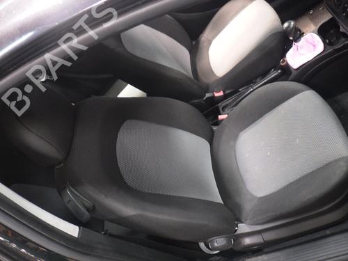 Used Right front seat FIAT PUNTO (199_) 1.2 (199AXZ1A, 199BXZ1A) (69 hp) 26163741