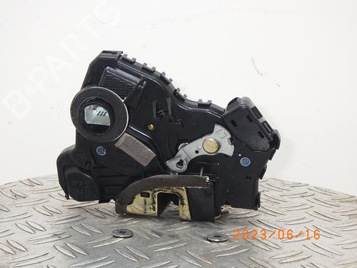 Front left lock DAIHATSU SIRION (M3_) 1.3 (M301) | BP13527051C98 
