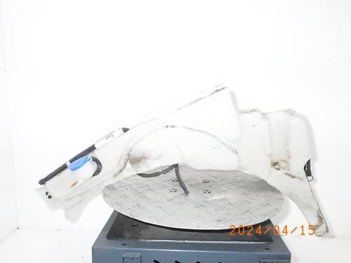 Used Windscreen washer tank FORD FOCUS II (DA_, HCP, DP) 1.6 (100 hp) 17560554