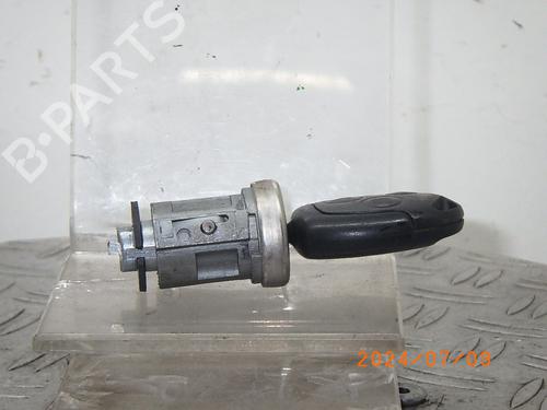 Used Ignition barrel FORD FIESTA V (JH_, JD_) 1.3 (60 hp) 18833576