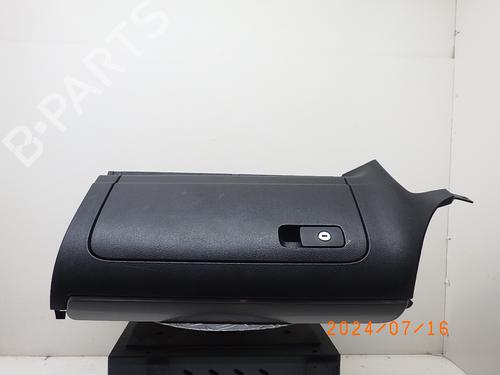 Used Glove box VW GOLF VI (5K1) 1.4 (80 hp) 18919657