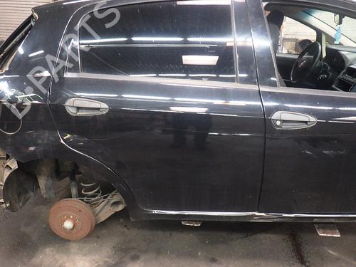 Porta trás direita FIAT GRANDE PUNTO (199_) 1.4 (199AXB11, 199AXB1A, 199BXB1A, 199AXL1A) (77 hp) 32362959