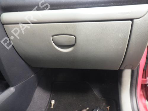 Handskerum RENAULT CLIO II (BB_, CB_) 1.2 16V (BB05, BB0W, BB11, BB27, BB2T, BB2U, BB2V, CB05,... (75 hp) 28080640