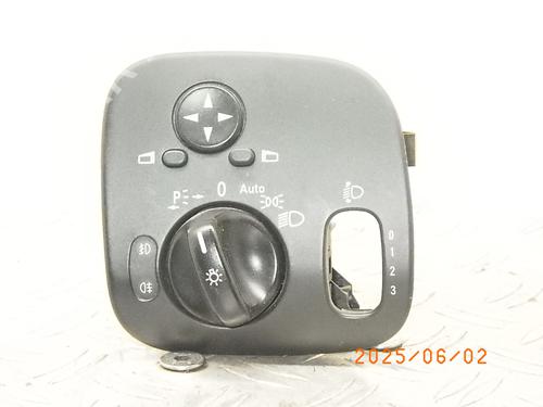 Forlygtekontakt MERCEDES-BENZ C-CLASS T-Model (S203) C 230 (203.252) (204 hp) 26401130