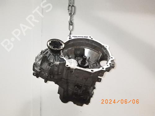 Used Gearbox VW GOLF VII (5G1, BQ1, BE1, BE2) 1.6 TDI (110 hp) 18081436