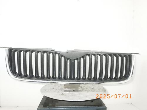 Used Grille SKODA YETI (5L) 1.2 TSI (110 hp) 27220691