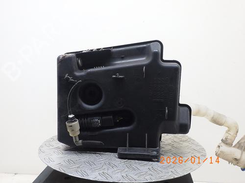 Used Windscreen washer tank SKODA YETI (5L) 1.4 TSI (122 hp) 31630068