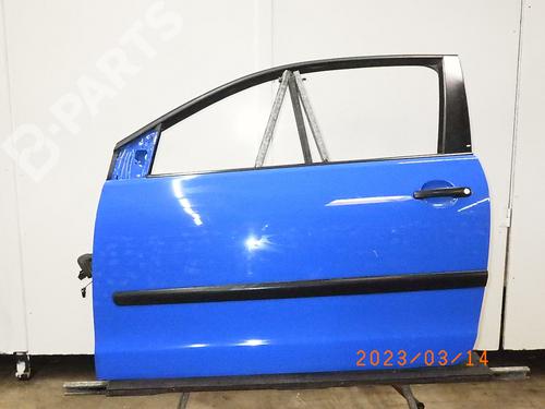 Used Left front door VW POLO (9N_, 9A_) 1.2 (60 hp) 12111111