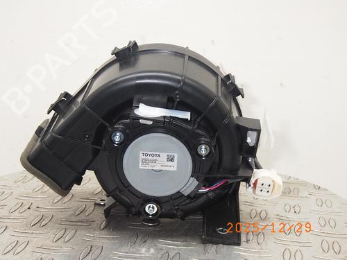 Varmvifte TOYOTA COROLLA Hatchback (_E21_, _EA1_, _EH1_) 2.0 Hybrid (MZEH12) (180 hp) 31172087