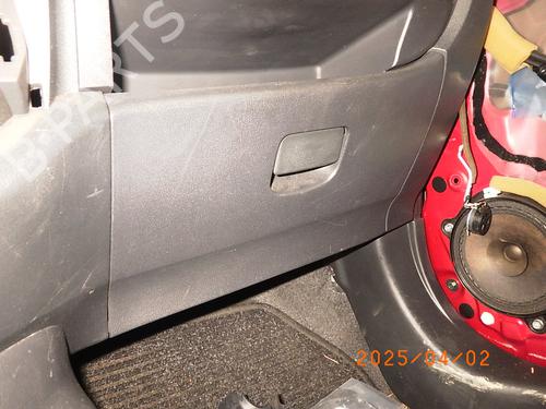 Used Glove box NISSAN MICRA IV (K13K, K13KK) 1.2 (80 hp) 24809992