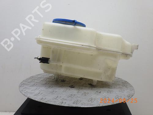 Used Windscreen washer tank MERCEDES-BENZ B-CLASS Sports Tourer (W245) B 200 (245.233) (136 hp) 19922907