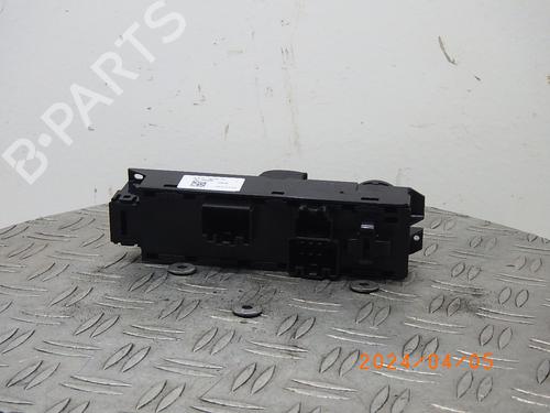 Switch FORD FOCUS III Turnier 1.0 EcoBoost | BP17439094I30