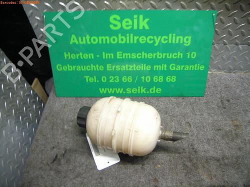 Used Expansion tank PEUGEOT 206 Hatchback (2A/C) 1.1 i (60 hp) 14751525