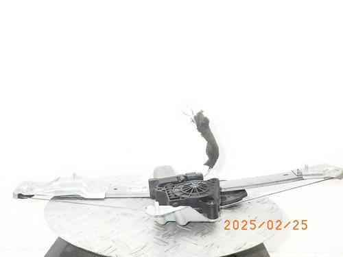 Used Front right window mechanism DACIA SANDERO II TCe 90 (B8M1, B8MA, B8AC) (90 hp) 23429376