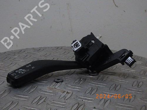 Used Steering column stalk VW GOLF VI (5K1) 1.6 (102 hp) 18069711