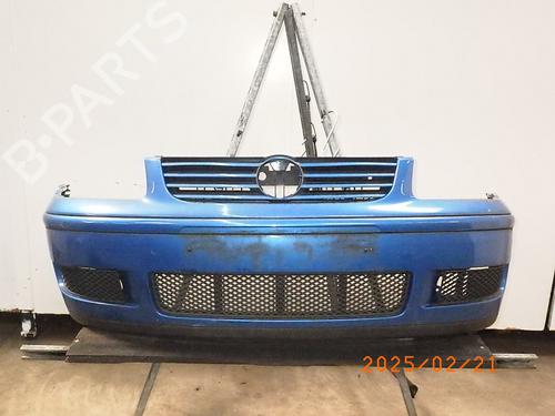 Used Front bumper VW POLO (6N2) 1.0 (50 hp) 23662935