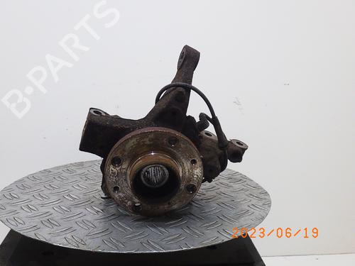 Used Right front steering knuckle DACIA SANDERO II 1.2 (75 hp) 13542977