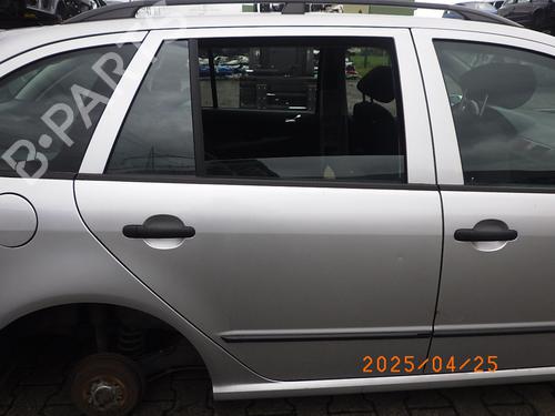 Dør høyre bak SKODA FABIA I Combi (6Y5) 1.4 16V (75 hp) 25441203