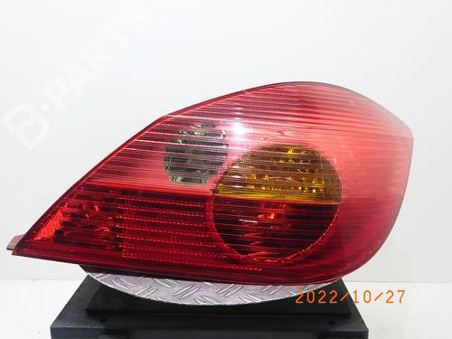 Used Right taillight OPEL TIGRA TwinTop (X04) 1.4 (R97) (90 hp) 10809765