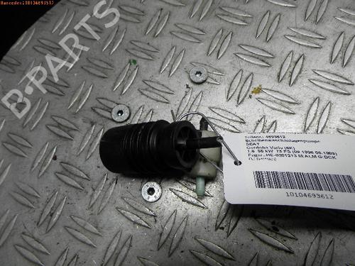 Used Washer pump SEAT CORDOBA Vario (6K5) 1.6 i (75 hp) 14752495