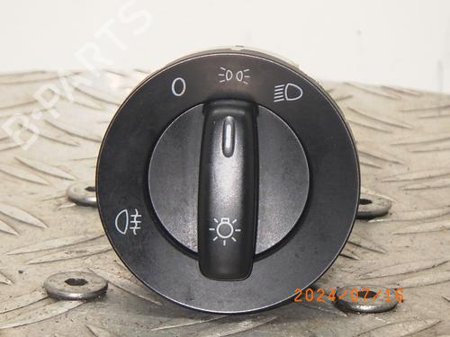 Used Headlight switch VW GOLF VI (5K1) 1.4 (80 hp) 18919661