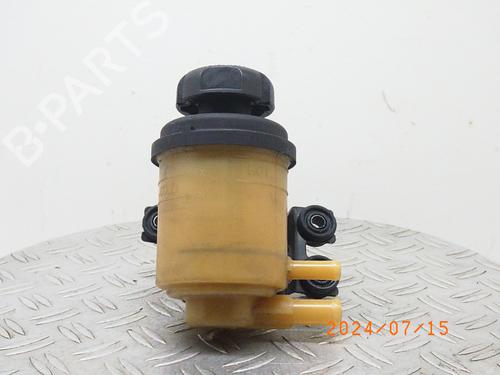 Used Power steering reservoir HYUNDAI GENESIS Coupe 3.8 V6 (303 hp) 18910589