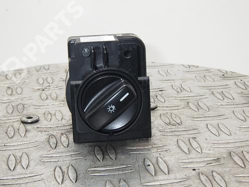 Used Headlight switch MERCEDES-BENZ A-CLASS (W169) A 150 (169.031, 169.331) (95 hp) 10297221