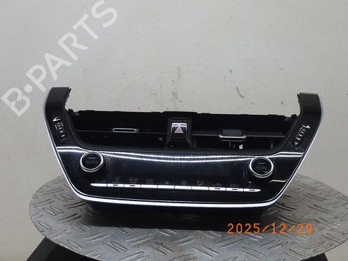 Used Climate control TOYOTA COROLLA Hatchback (_E21_, _EA1_, _EH1_) 2.0 Hybrid (MZEH12) (180 hp) 31170566