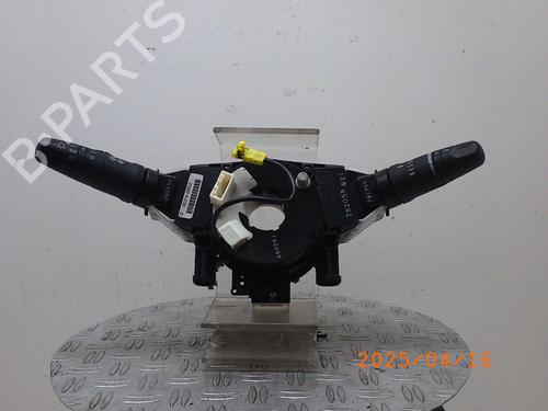 Used Switch NISSAN MICRA III (K12) 1.2 16V (65 hp) 25148352