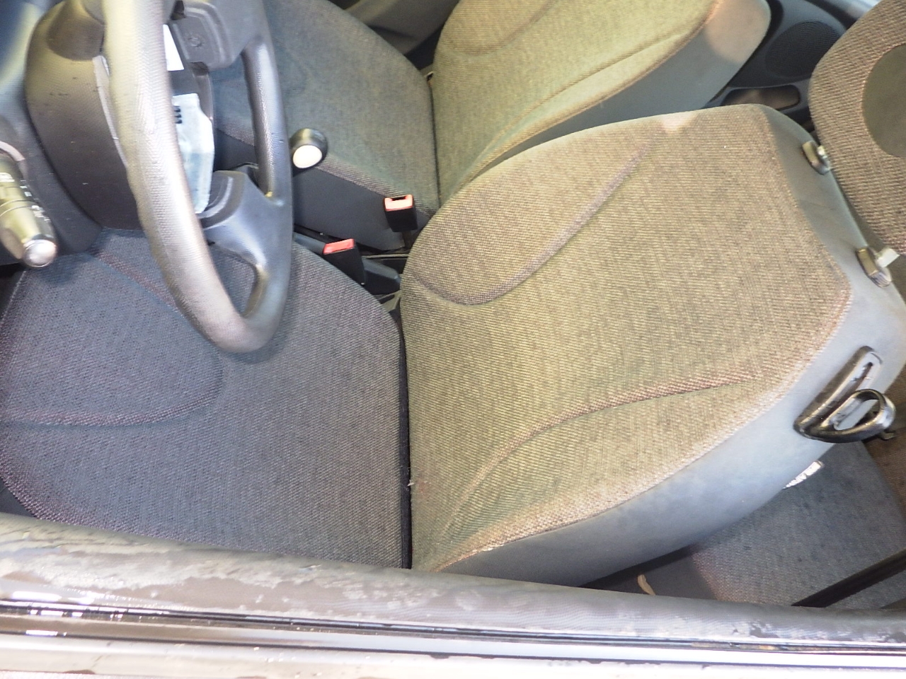 Left front seat NISSAN MICRA III (K12) 16V 1671932 B-Parts