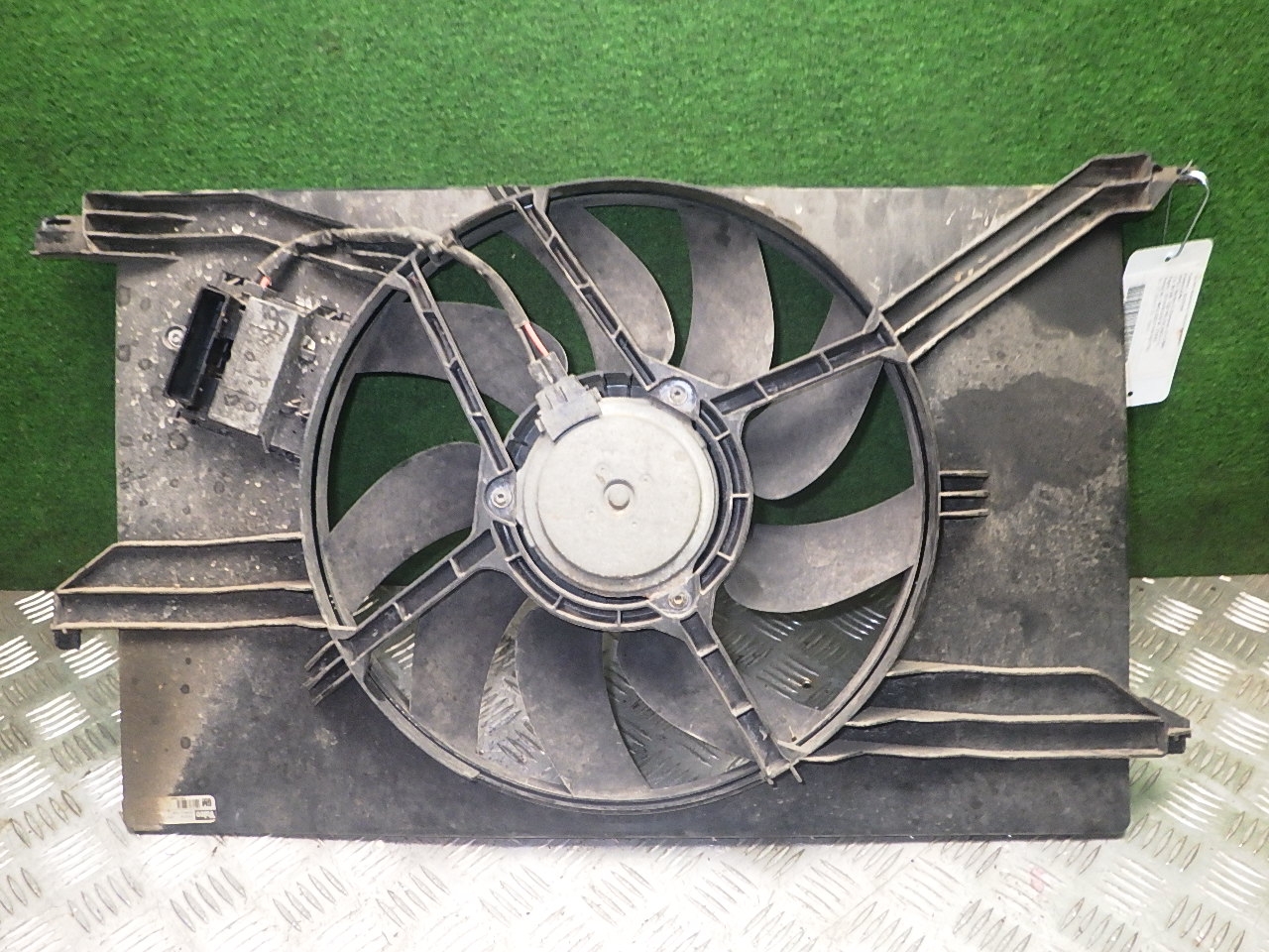 Radiator Fan Opel Vectra C Estate Z02 1 8 F35 Gm 09202805 B Parts