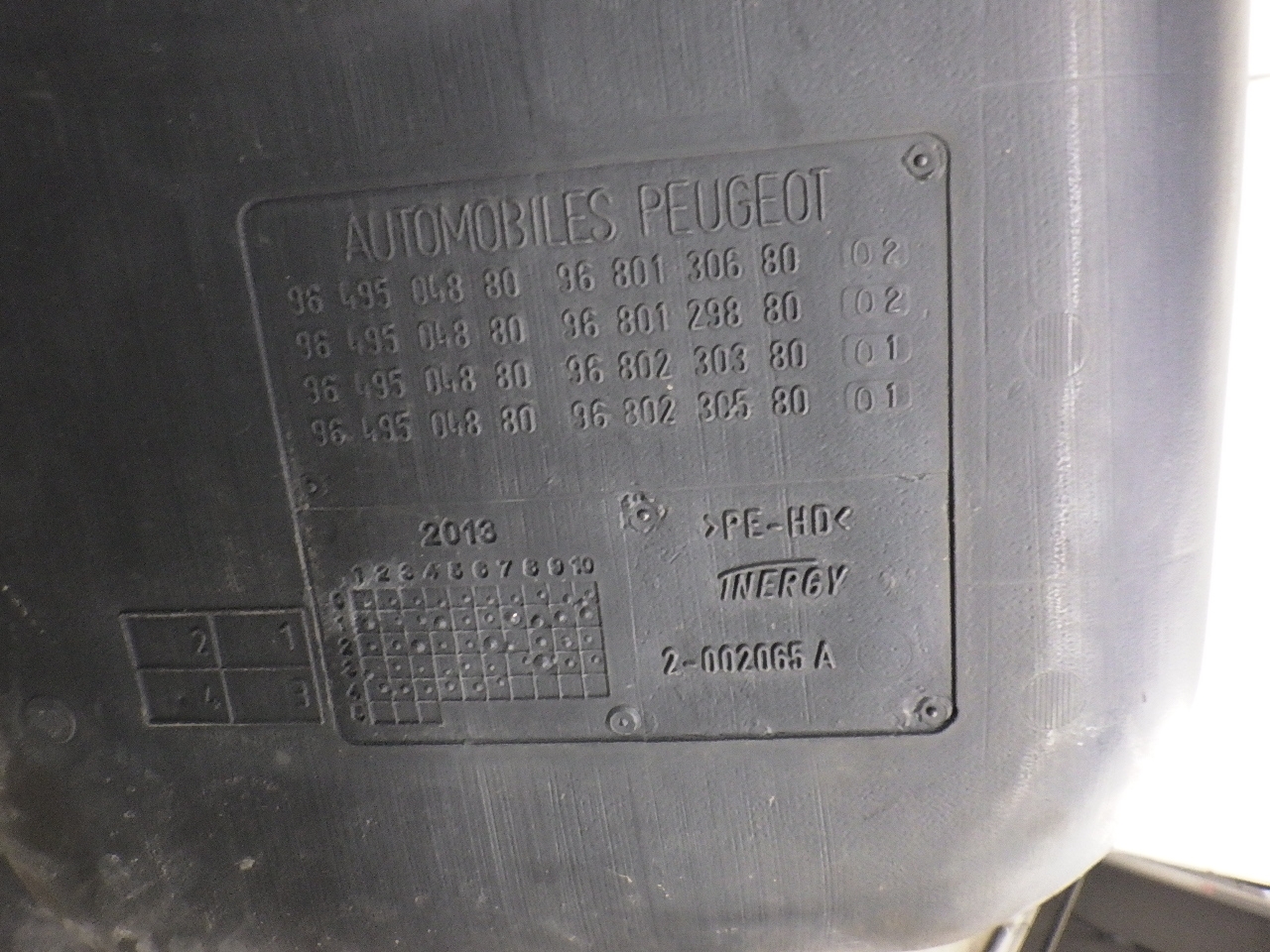 Fuel tank PEUGEOT 208 I (CA_, CC_) 1.2 VTI 82 PEUGEOT 9649504880 BParts