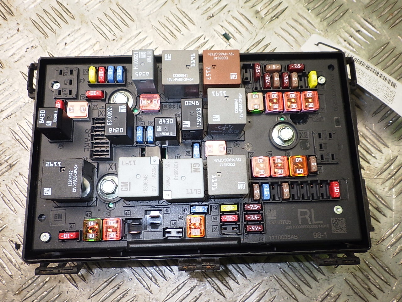 Fuse Box Opel Astra J Sports Tourer P10 2 0 Cdti 35 Gm