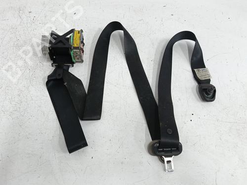 Used Front right seatbelt TOYOTA YARIS (_P9_) 1.4 D-4D (NLP90_, NLP90R) (90 hp) 31035287