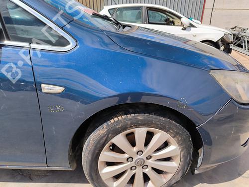 Used Right front fenders Right front fenders OPEL ASTRA J (P10) 1.7 CDTI (68) (110 hp) 35724039 35724039