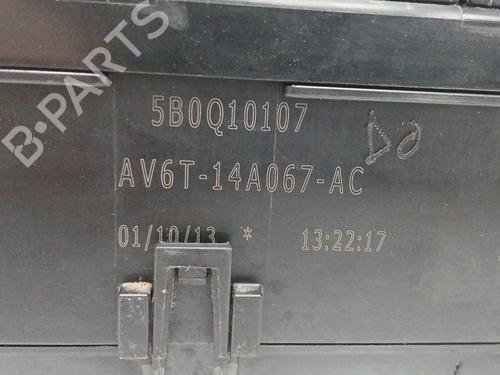 Fuse box VOLVO V40 Hatchback (525) | BP17905869E1
