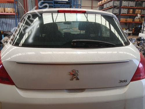 Brugte PEUGEOT 308 I (4A_, 4C_) 1.6 HDi 4893376