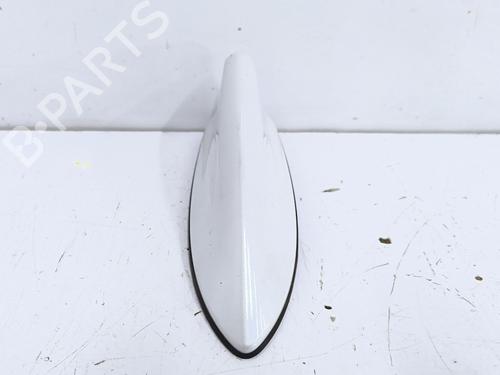 antennabase-toyota-c-hr-_x1_-2016-34152865 main image