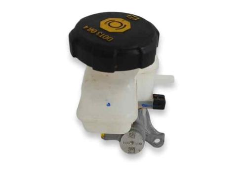 Used Brake master cylinder HYUNDAI i10 III (AC3, AI3) 1.0 MPi (67 hp) 23960169