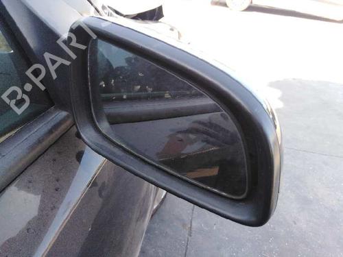 Right taillight OPEL ASTRA H Estate (A04) 1.9 CDTI 16V (L35) | BP9493986C35 
