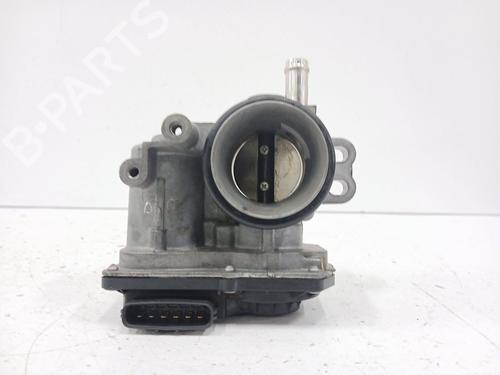Used Throttle body Throttle body TOYOTA YARIS (_P9_) 1.3 VVT-i (SCP90_, SCP90R) (87 hp) 35813288 35813288