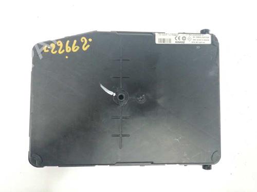 Used Fuse box RENAULT SCÉNIC II (JM0/1_) 1.9 dCi (JM0G, JM12, JM1G, JM2C) (120 hp) 6995220