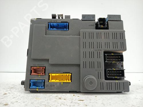 Caixa de fusíveis Caixa de fusíveis 38287721 38287721