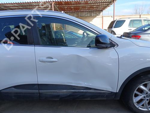 Used Right front door Right front door 37520684 37520684