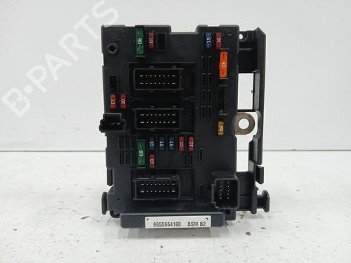 Caixa de fusíveis Caixa de fusíveis PEUGEOT 206 Hatchback (2A/C) 1.4 i (75 hp) 36160897 36160897