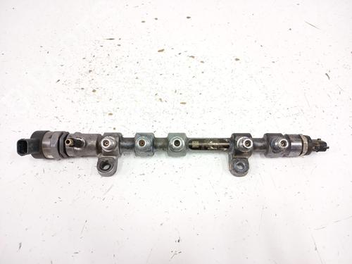 Used Injection rail Injection rail 38873847 38873847